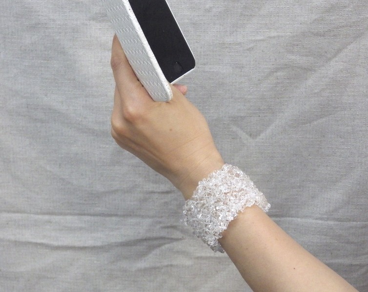 【透明本水晶】 パワー・バングル（腕輪タイプ）－Ｍサイズ－　（内径17.5cm）≪ブラジル産 最高品質クラス 完全天然石≫
