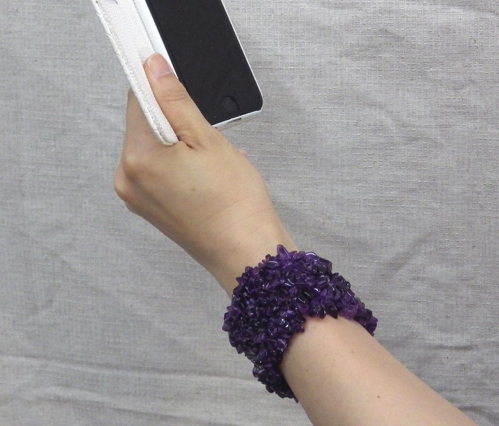 【アメジスト】 パワー・バングル（腕輪タイプ）－Ｌサイズ－　（内径19.5cm）≪ブラジル産 最高品質クラス 完全天然石≫