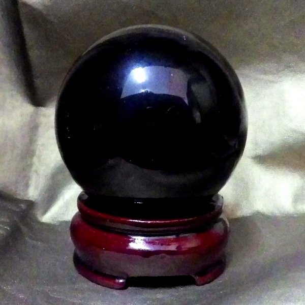 【61mm 丸玉】ロシア産＜最高品質＞モリオン球 （重さ314g・木製台座付き）完全天然 無着色のモリオン球を限定入荷！