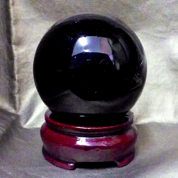 【58mm 丸玉】ロシア産＜最高品質＞モリオン球 （重さ281g・木製台座付き）完全天然 無着色のモリオン球を限定入荷！