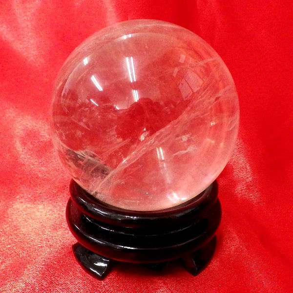 【ブラジル産水晶球】完全天然本水晶玉（自然なクラック入り）重さ527g  直径約72mm （木製台座付き）