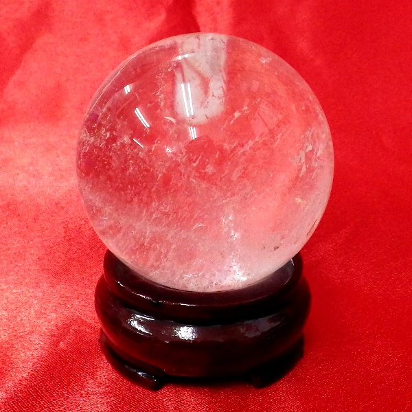 【ブラジル産水晶球】完全天然本水晶玉（自然なクラック入り）重さ278g  直径約58mm （木製台座付き）
