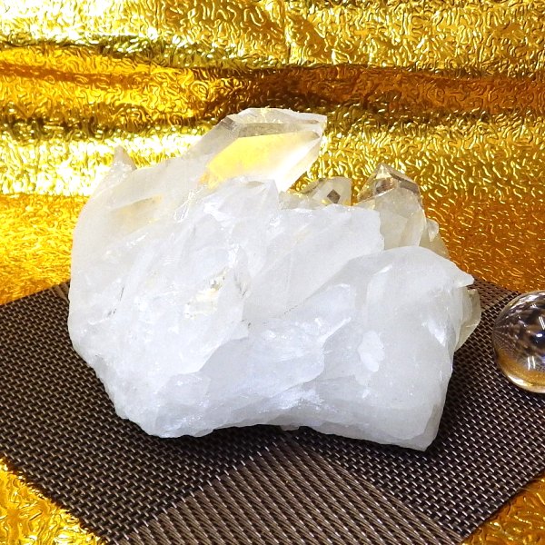 【プレミアクラス】水晶原石クラスター 大型サイズ（重さ596g 高さ約6.5cm 横幅約11cm 奥行約10cm ブラジル産）完全天然石