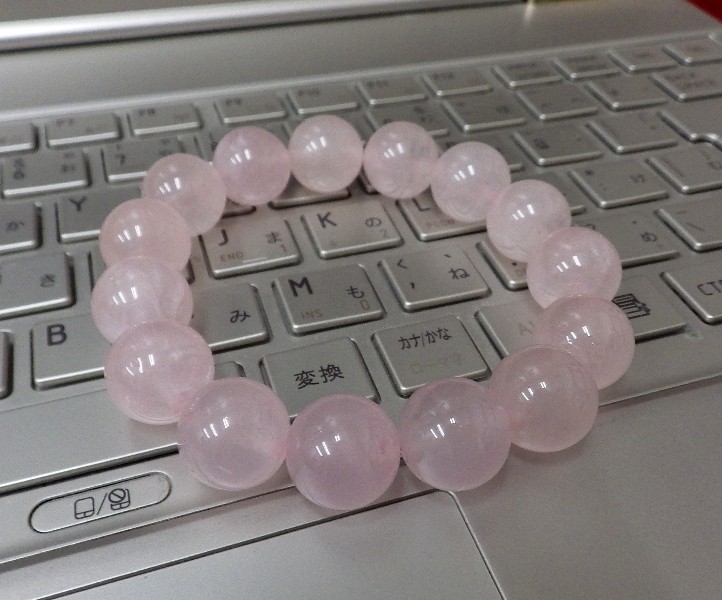 14mm玉ローズクォーツ17個ブレスレット（シリコンワイヤー 腕サイズ19.1～20.5cm用） 【ＸＬサイズ】